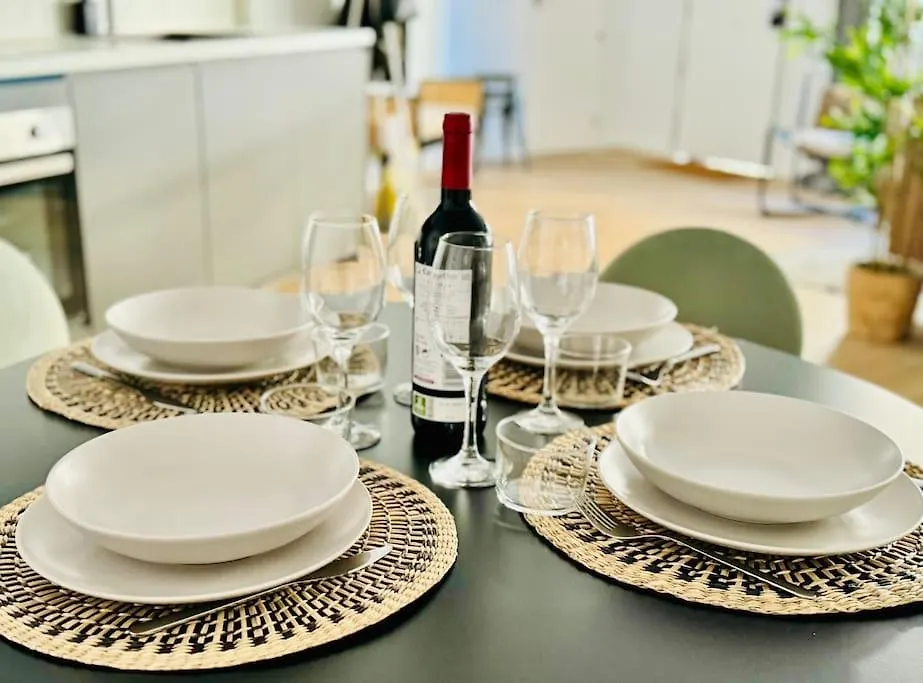 Chic & Stylish Madrid Hideout Apartment 0*,